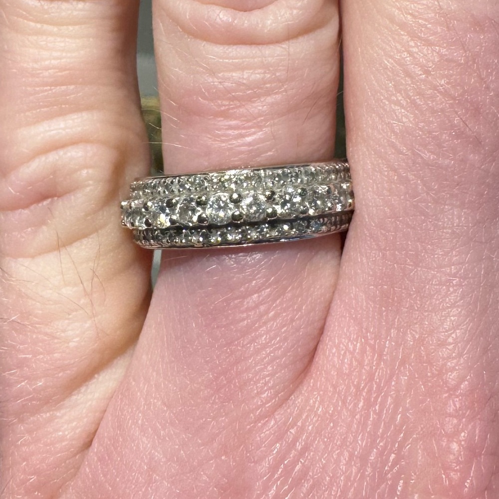 🔥🔥4kt white gold 2ct diamond full eternity band